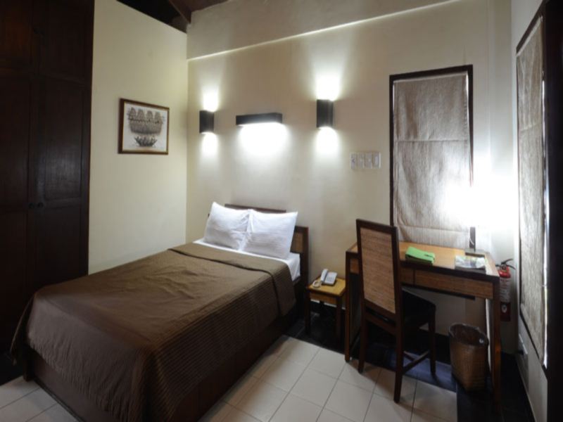 Kahuna Hotel, Cafe and Restaurant