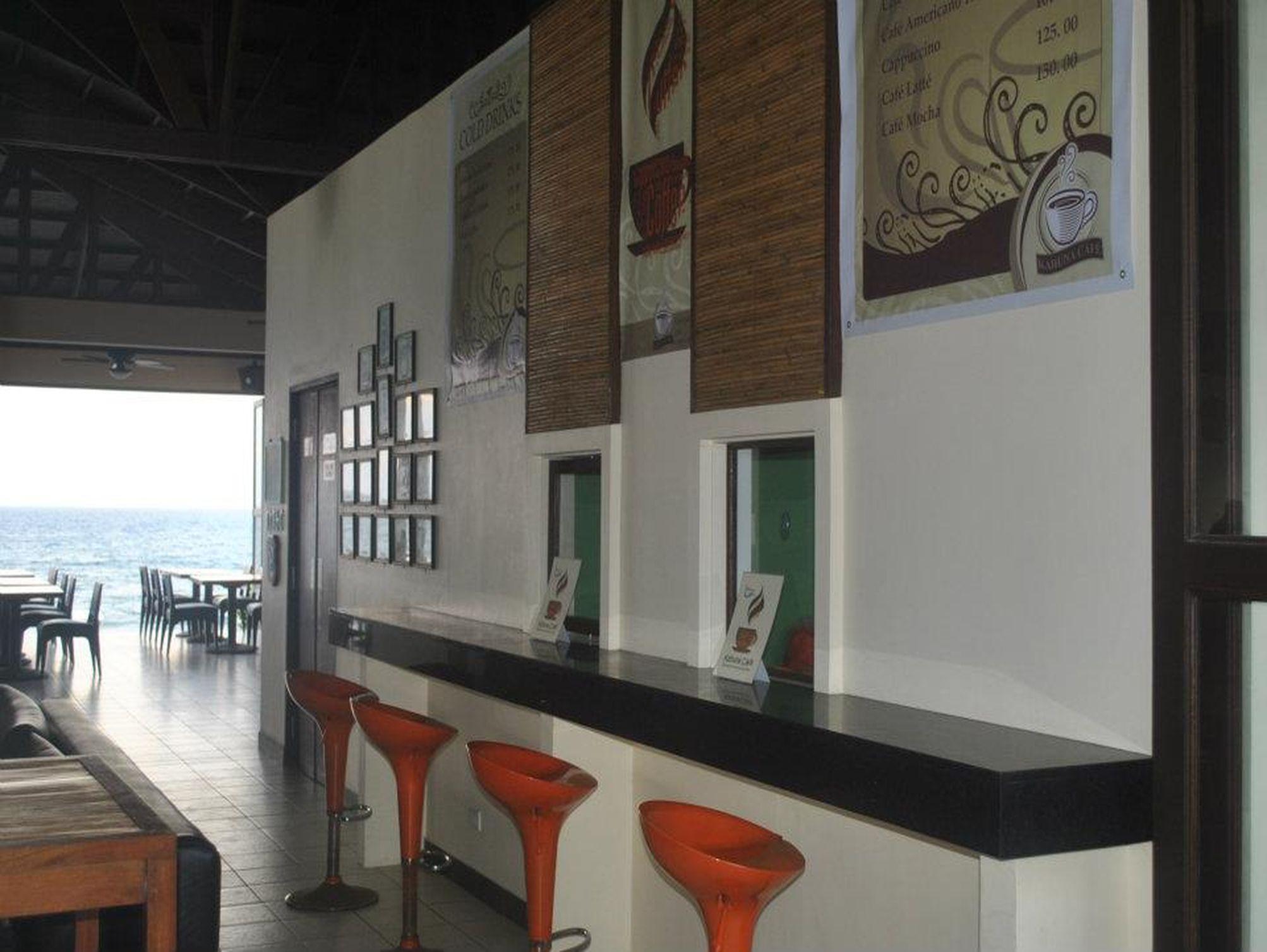 Kahuna Hotel, Cafe and Restaurant