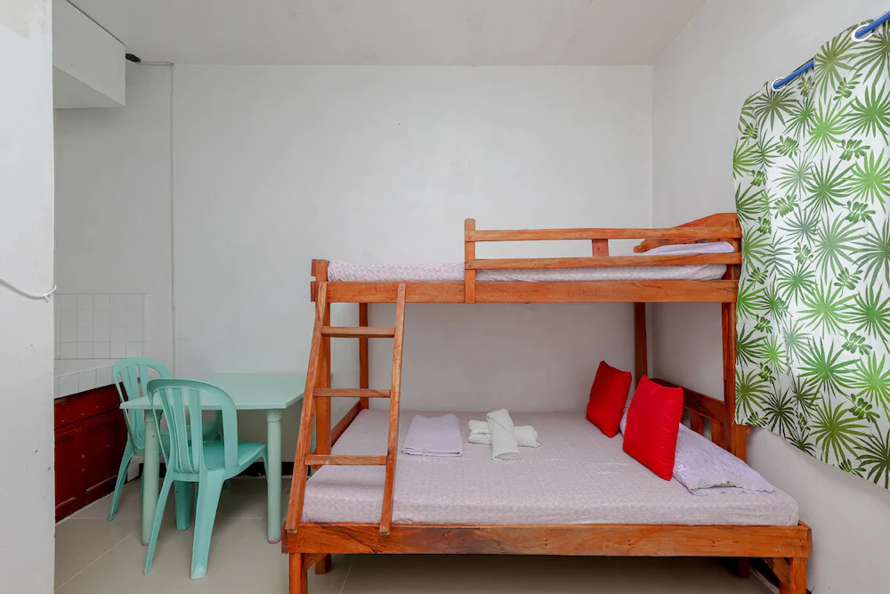 Monaliza Surf Resort