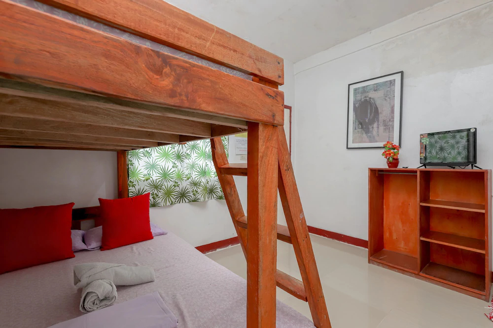 Monaliza Surf Resort