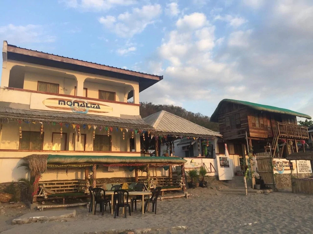 Monaliza Surf Resort