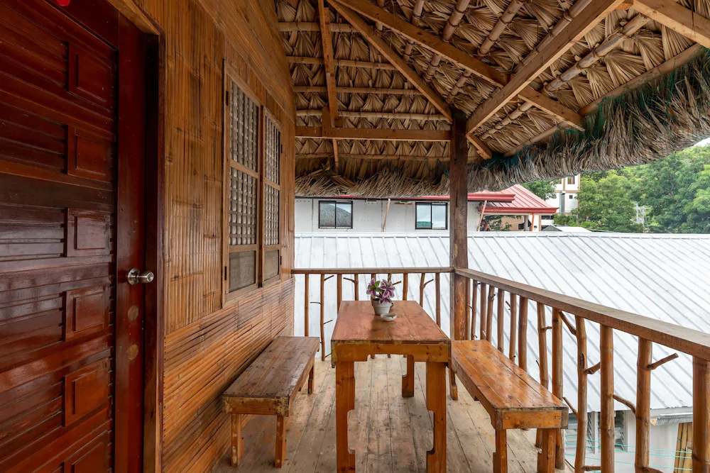 Monaliza Surf Resort