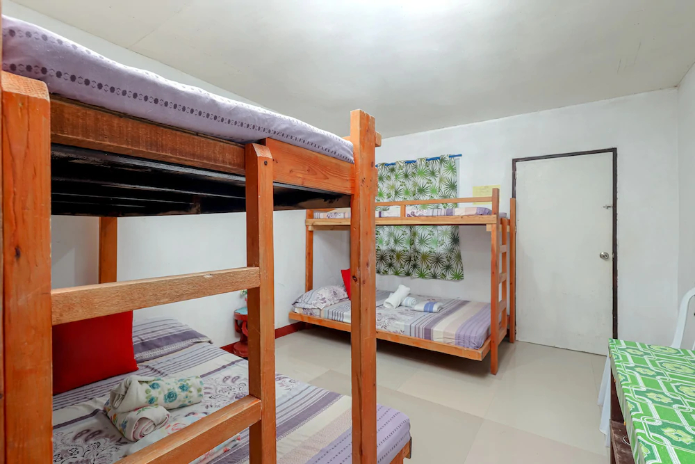Monaliza Surf Resort