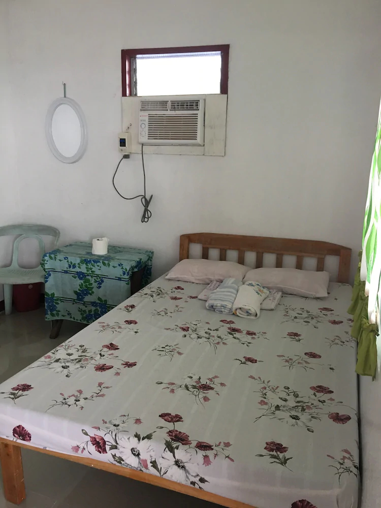 Monaliza Surf Resort