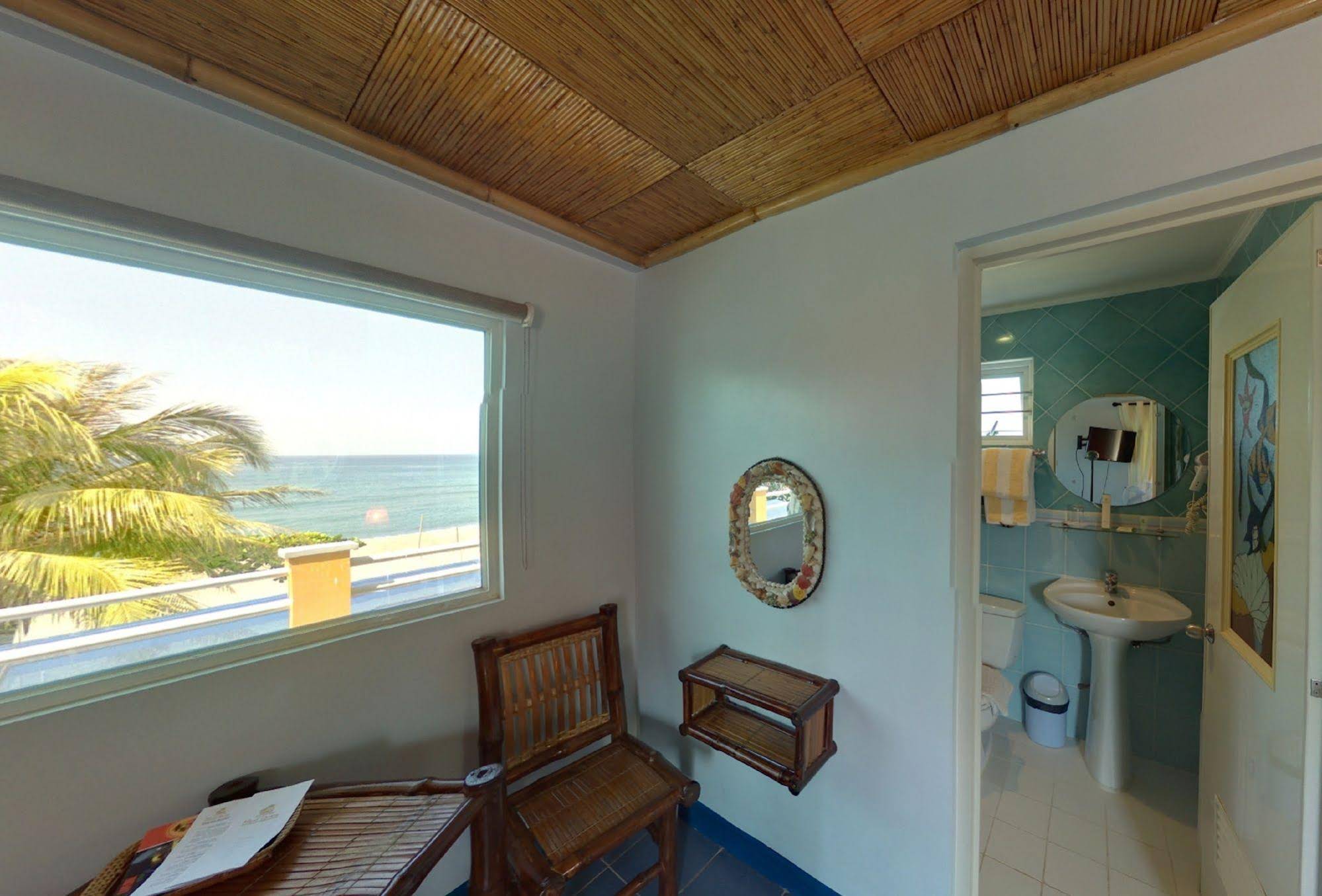 P&M Final Option Beach Resort