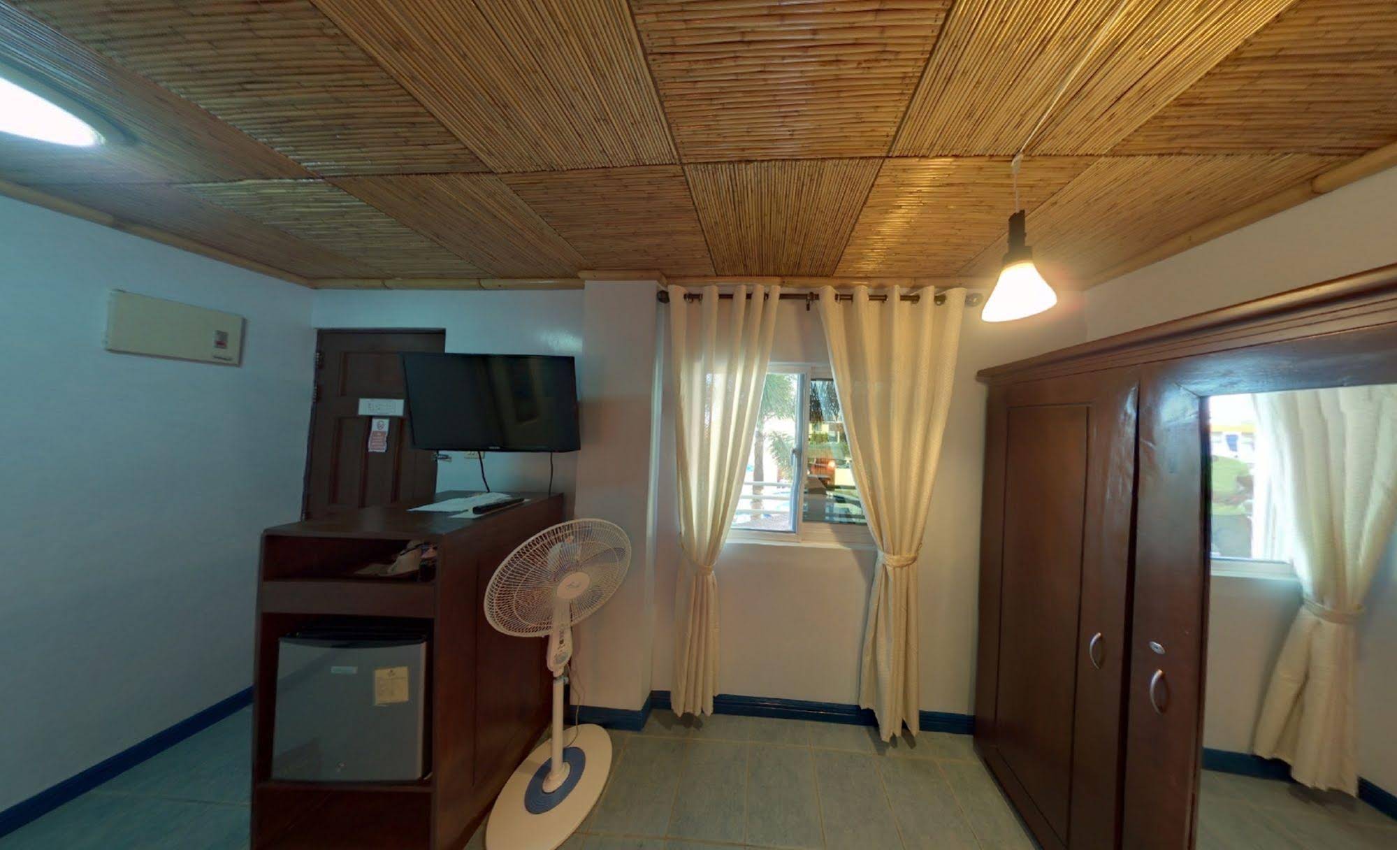P&M Final Option Beach Resort