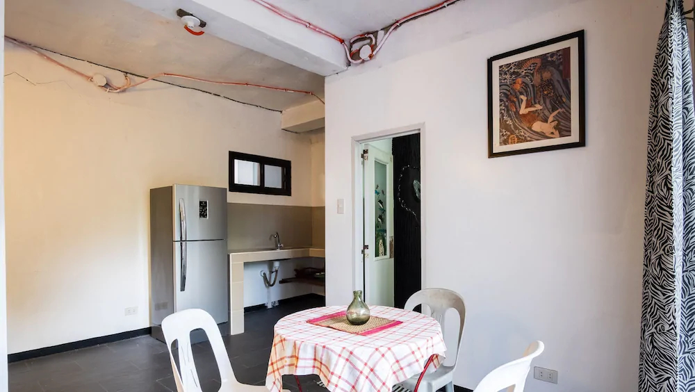RX Hostel by ZEN Rooms