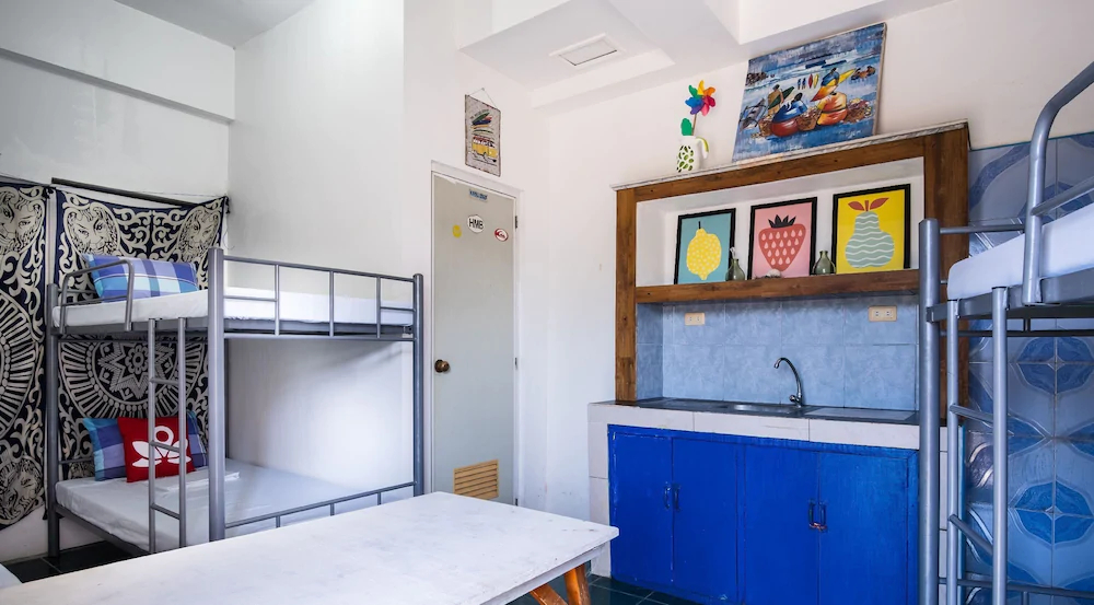 RX Hostel by ZEN Rooms