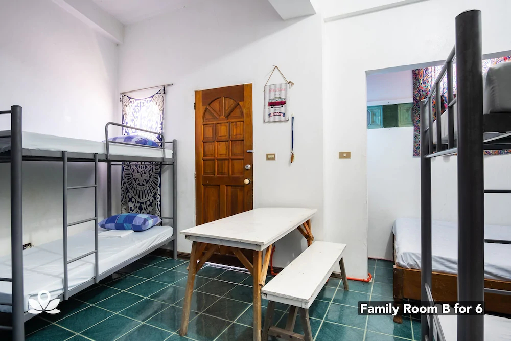 RX Hostel by ZEN Rooms