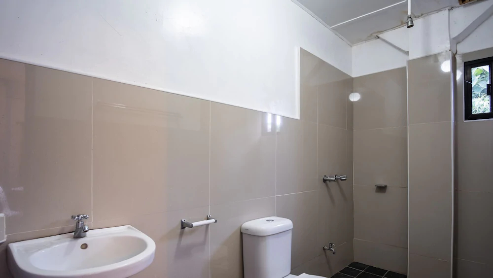RX Hostel by ZEN Rooms