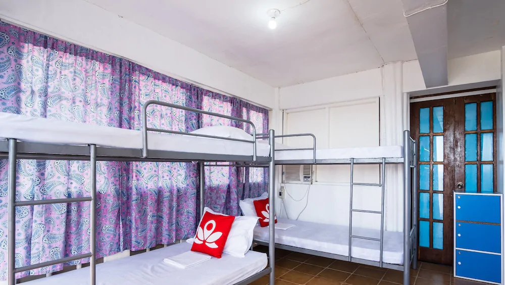 RX Hostel by ZEN Rooms