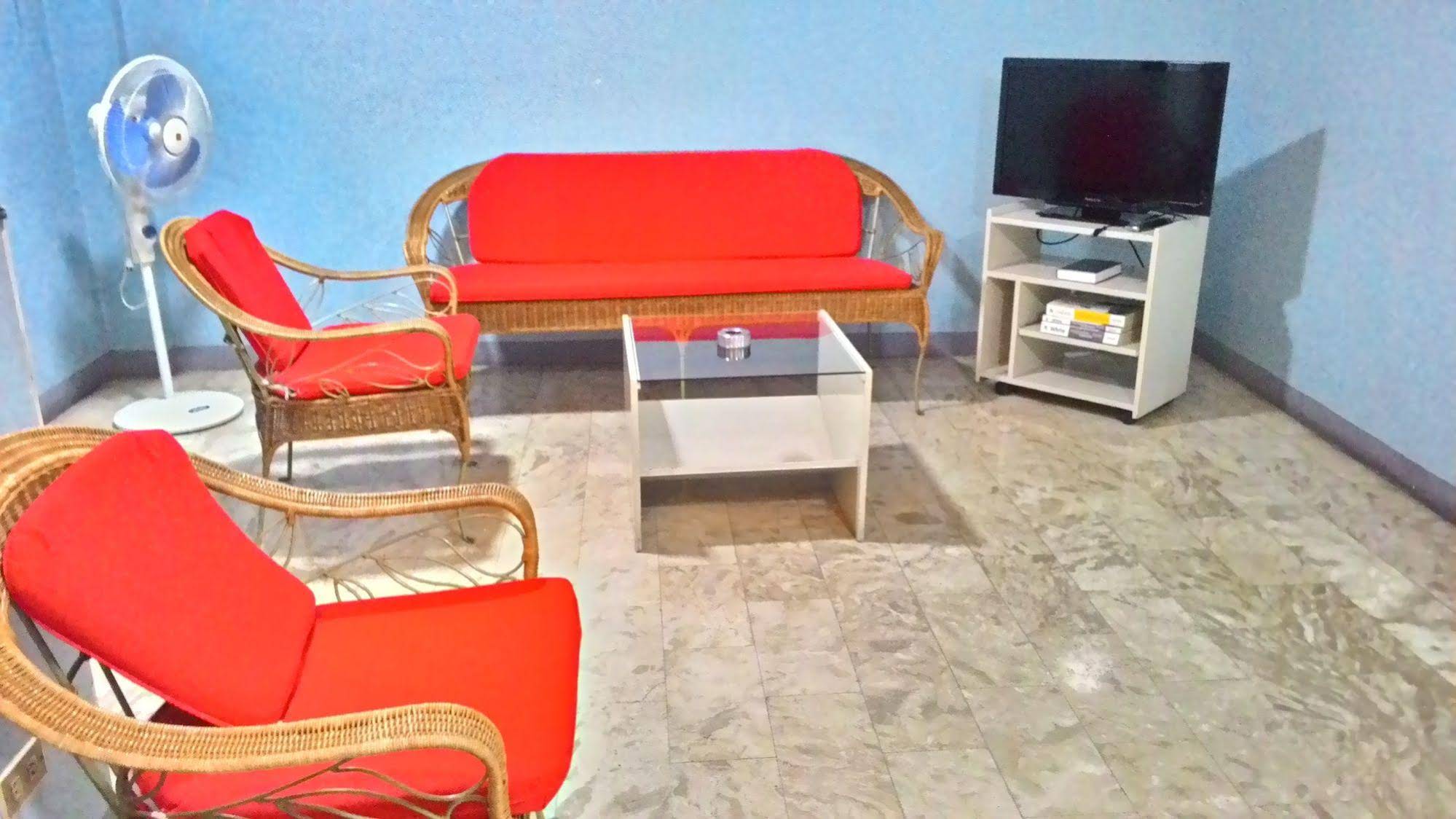 Benson Apartelle