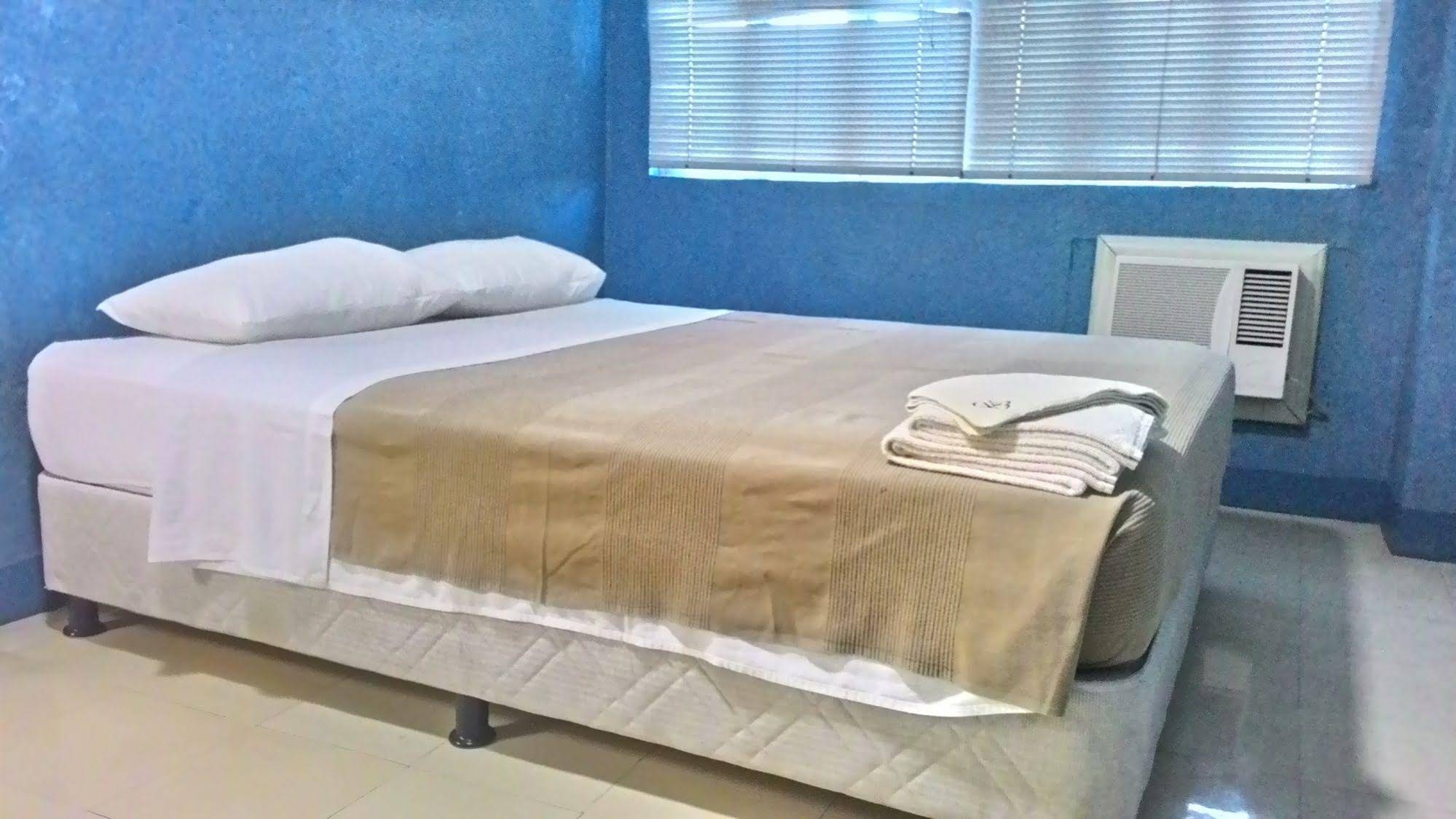Benson Apartelle