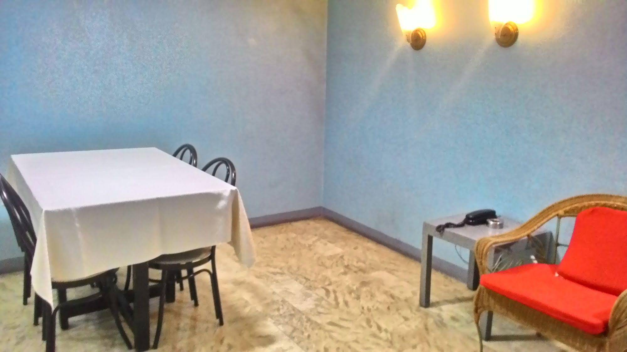 Benson Apartelle