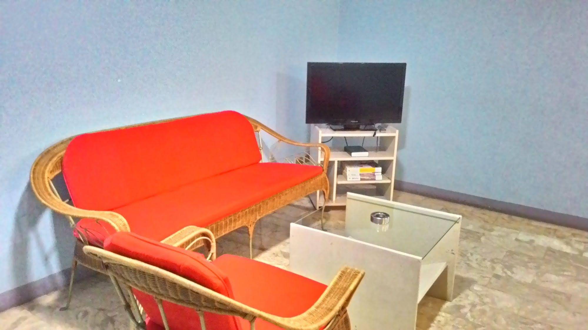 Benson Apartelle