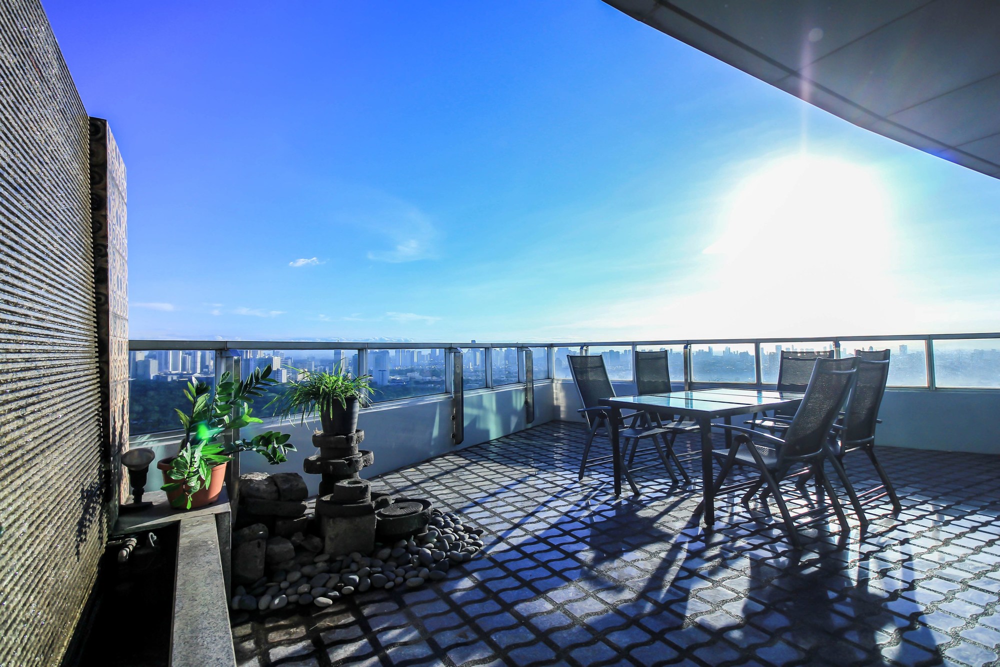 Greenhills Elan Modern