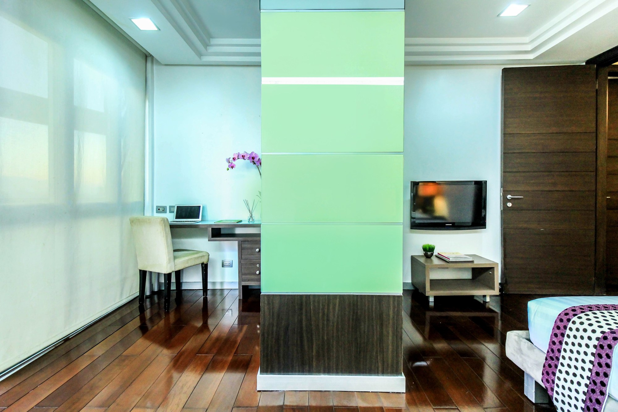Greenhills Elan Modern