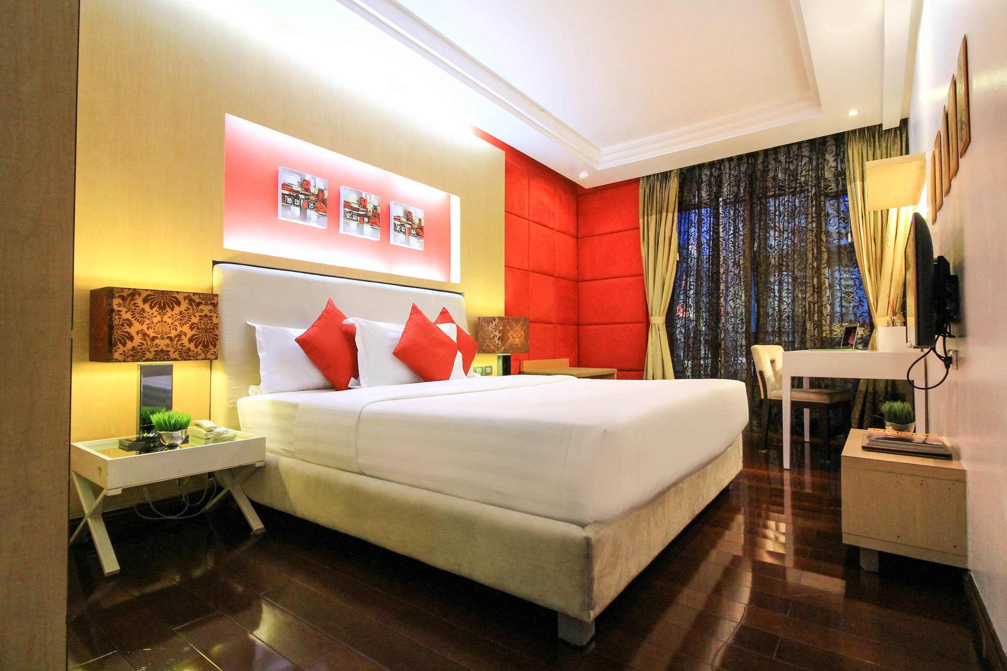 Greenhills Elan Modern