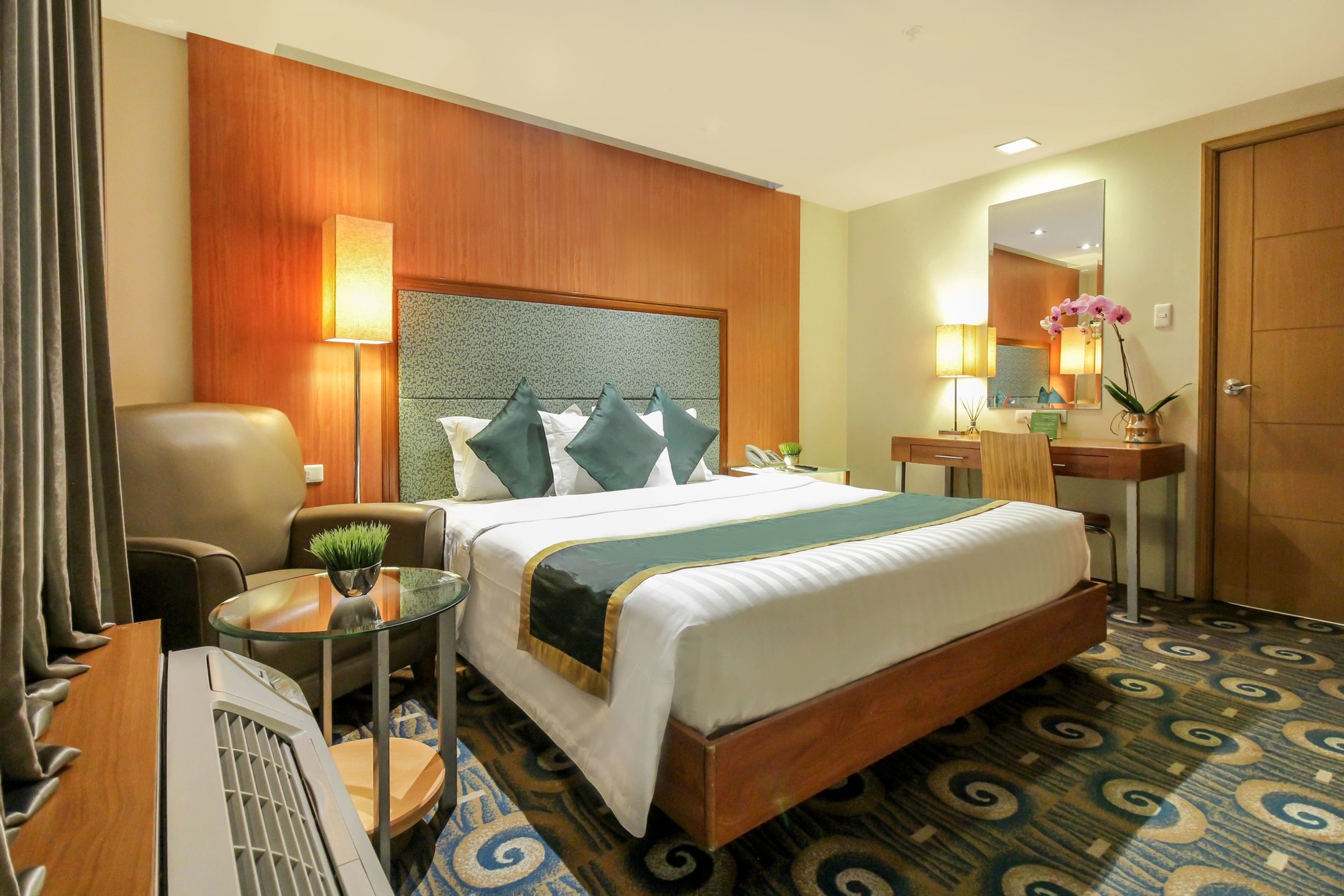 Greenhills Elan Modern