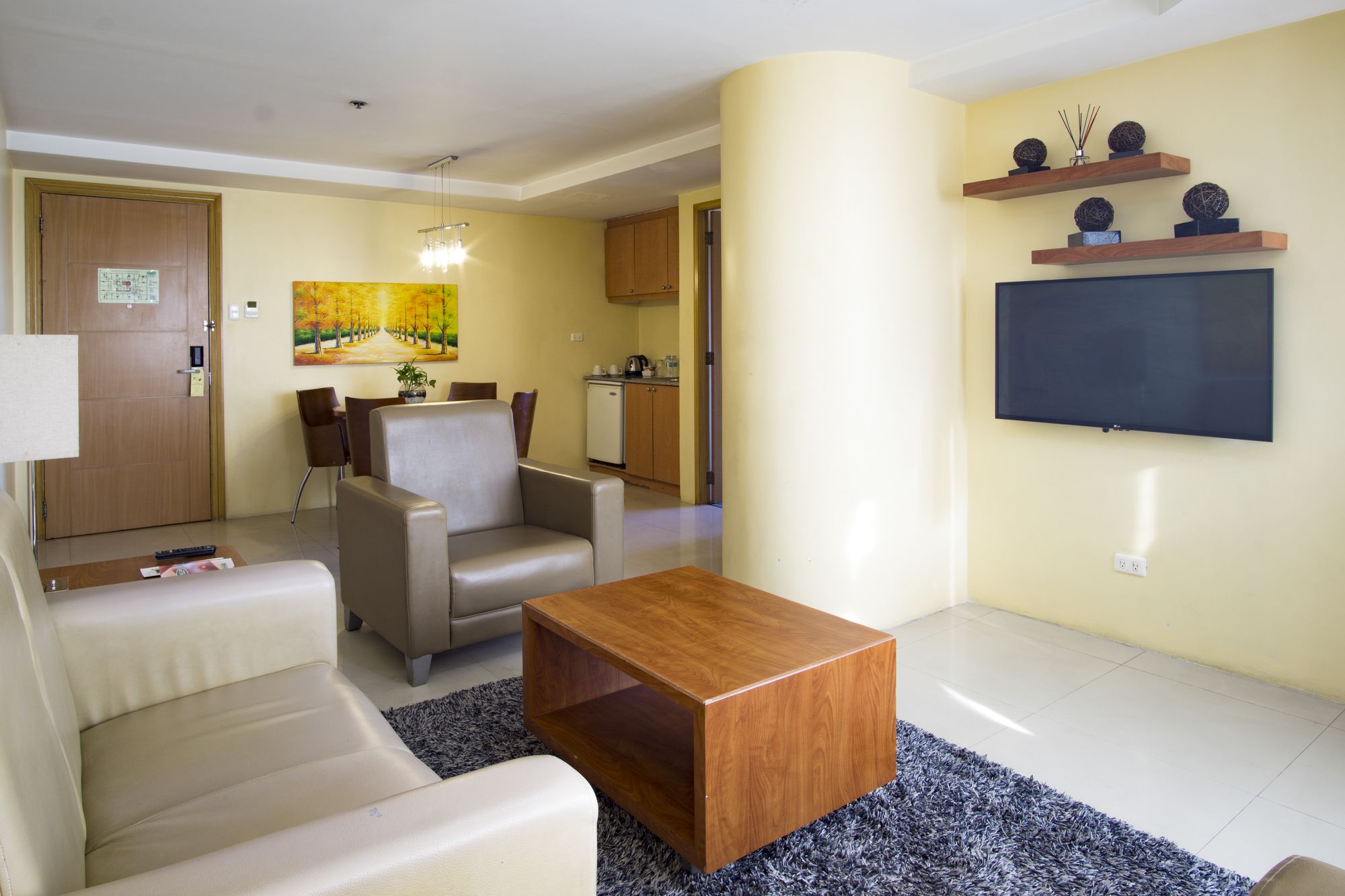 Greenhills Elan Modern