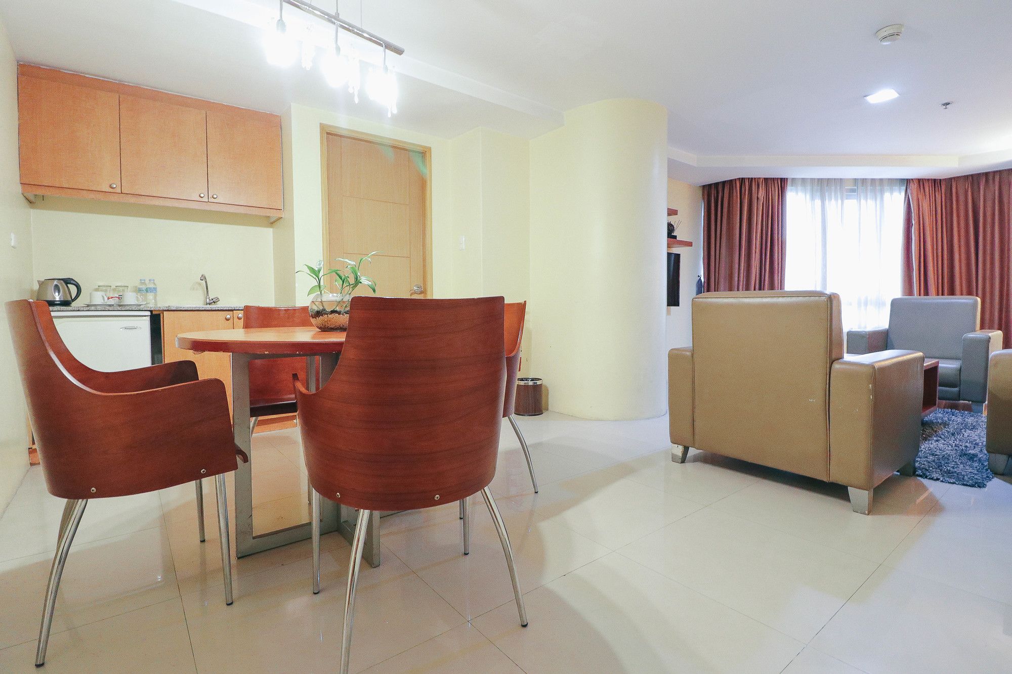 Greenhills Elan Modern