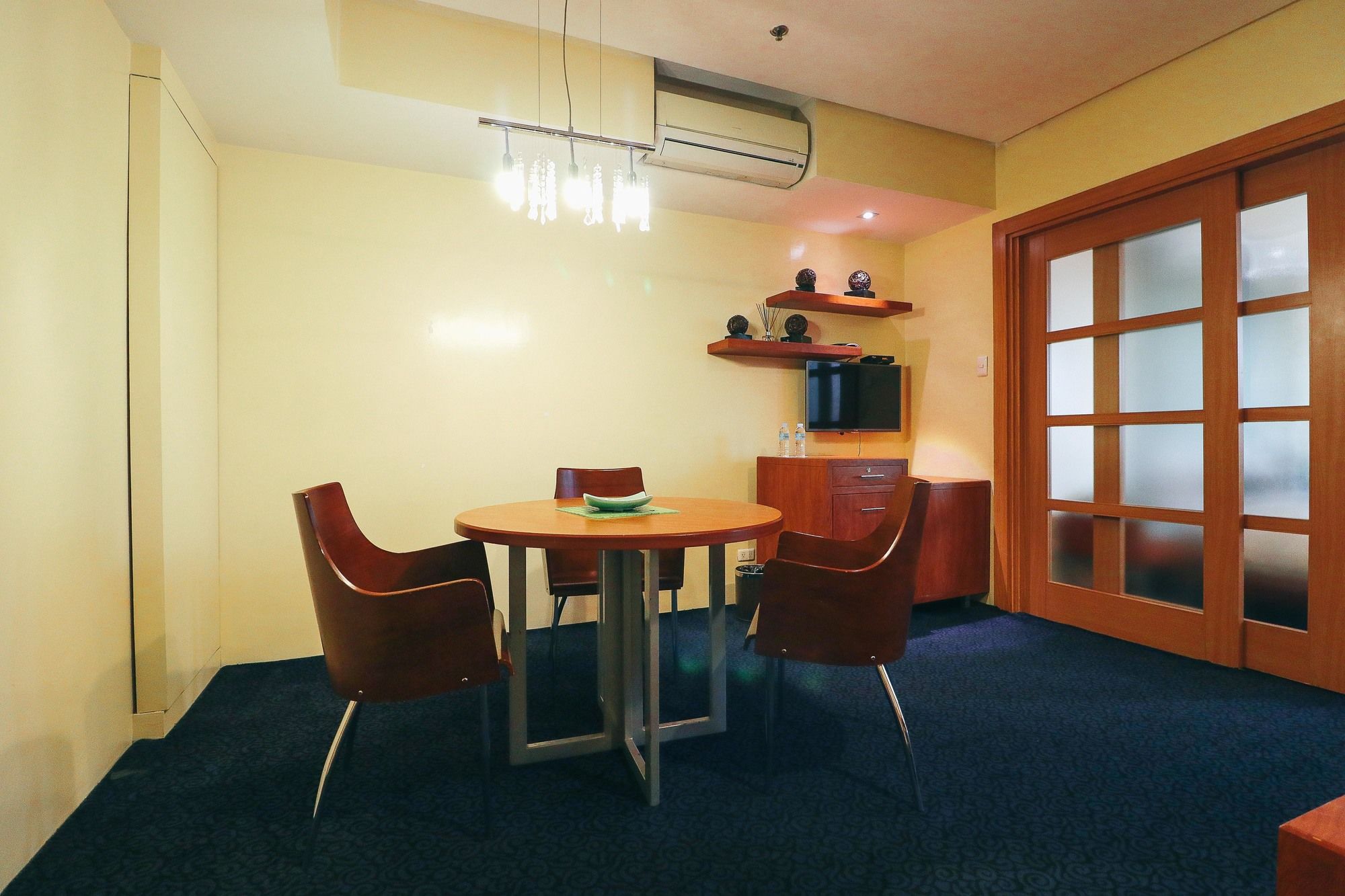 Greenhills Elan Modern