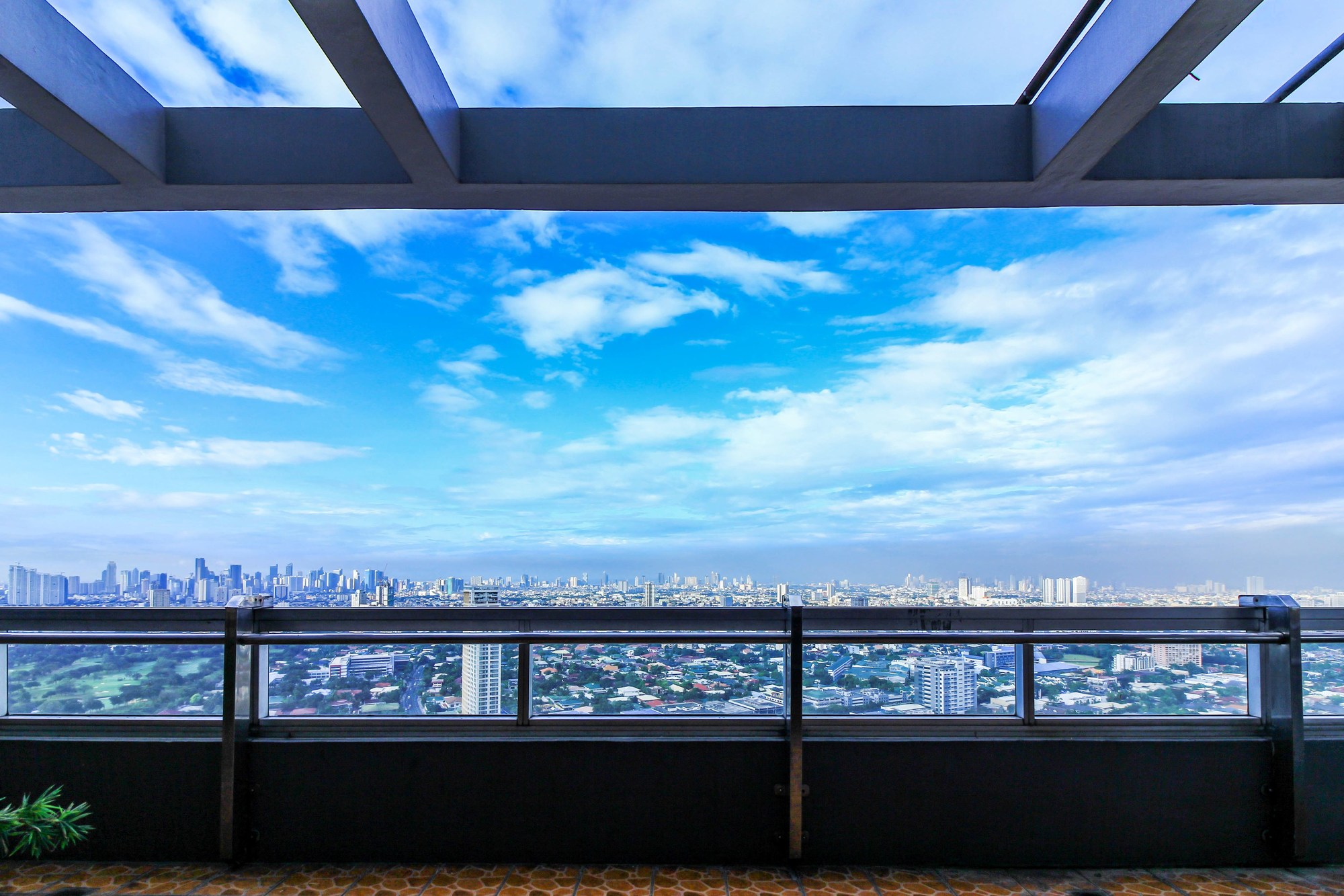 Greenhills Elan Modern