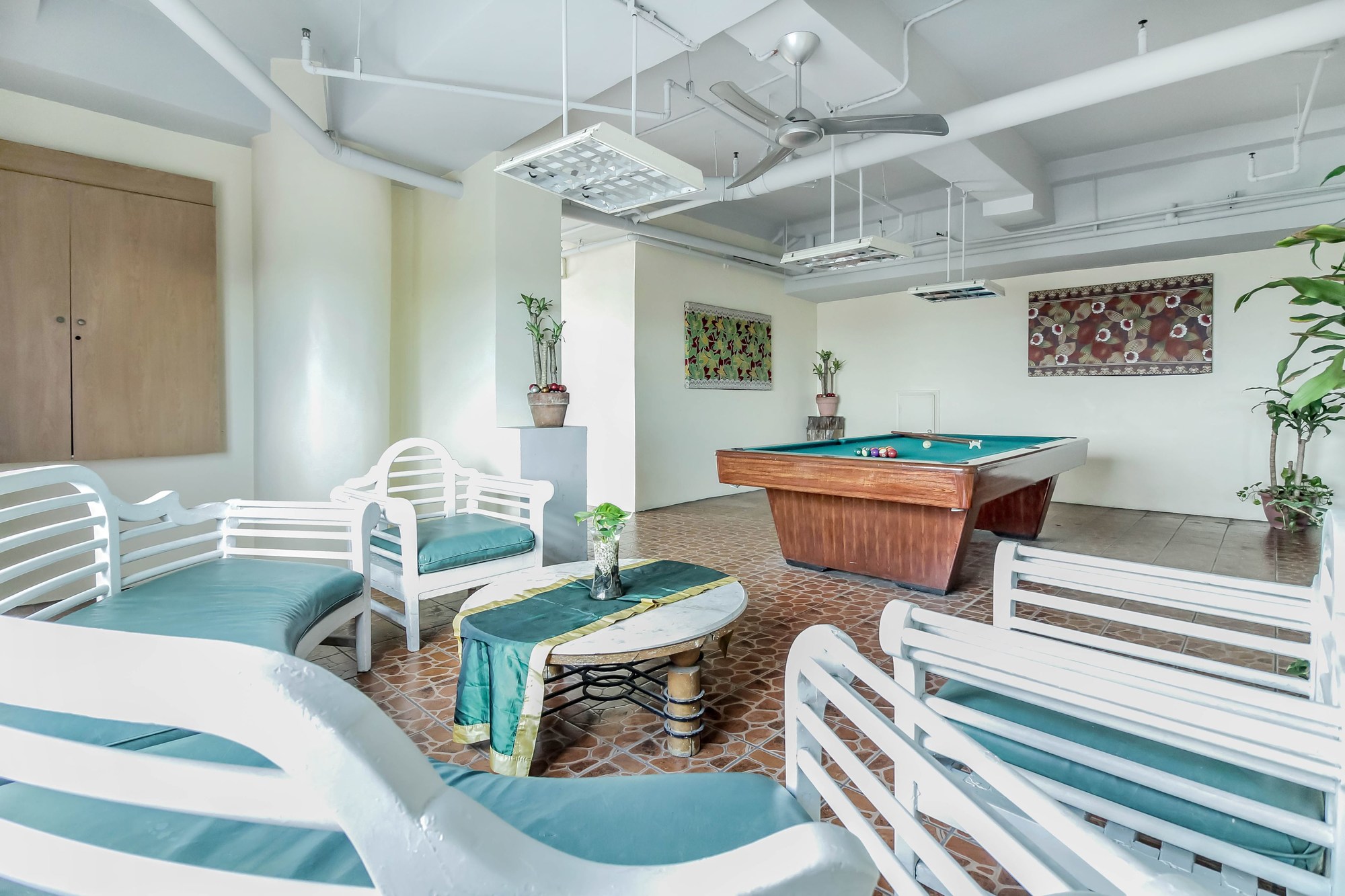 Greenhills Elan Modern