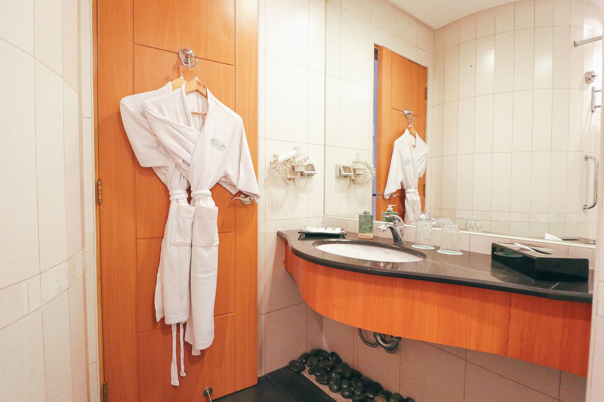 Greenhills Elan Modern