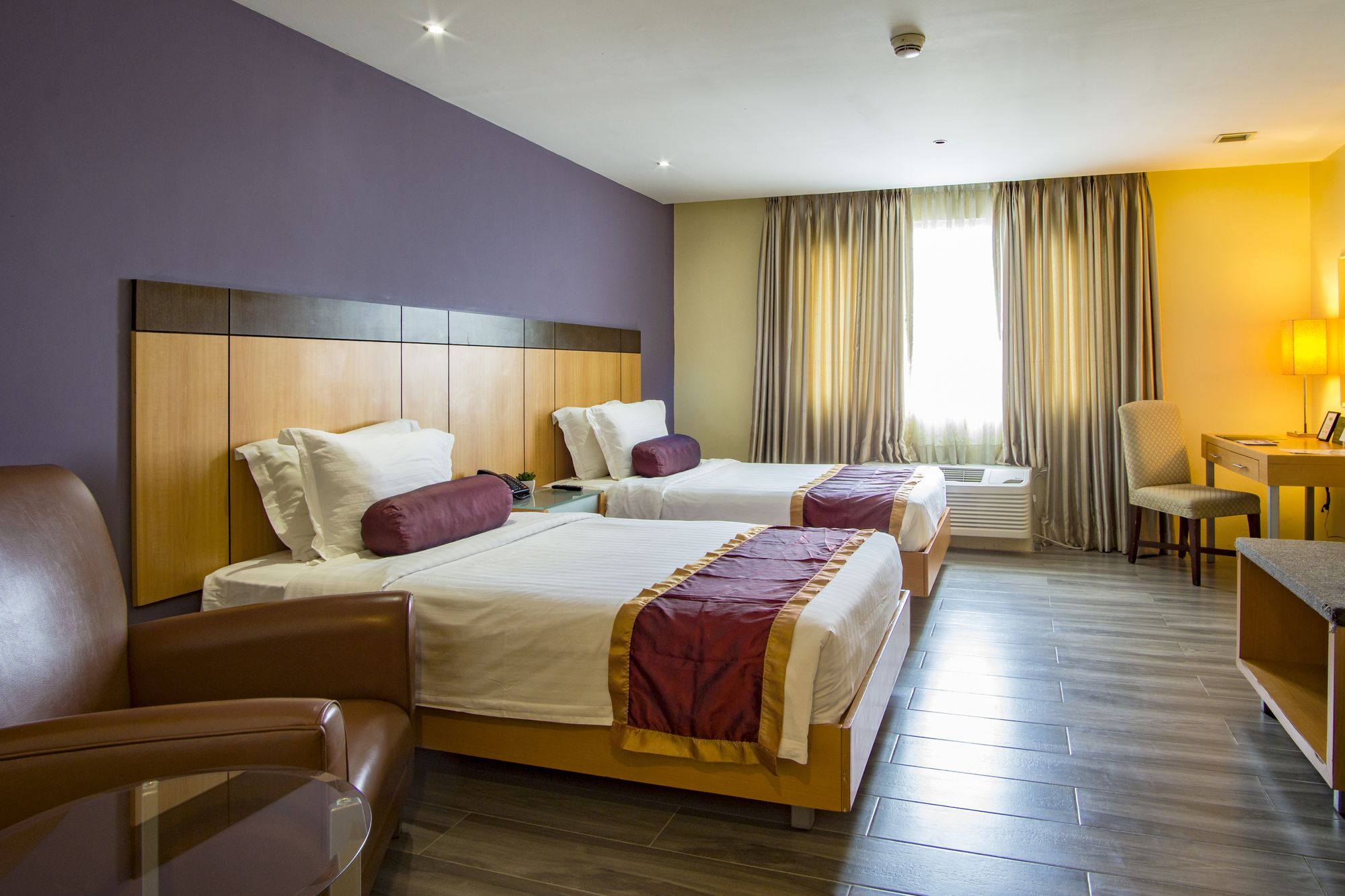 Greenhills Elan Modern