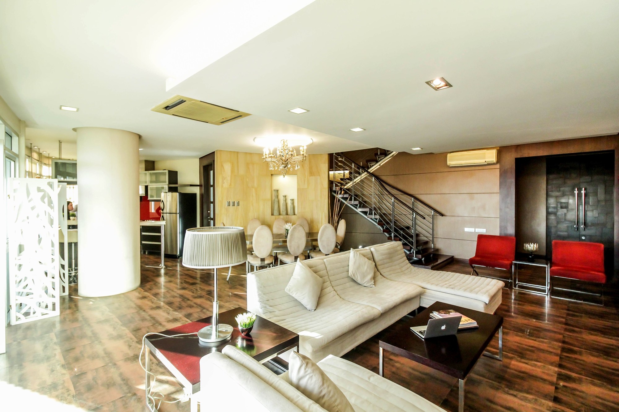 Greenhills Elan Modern