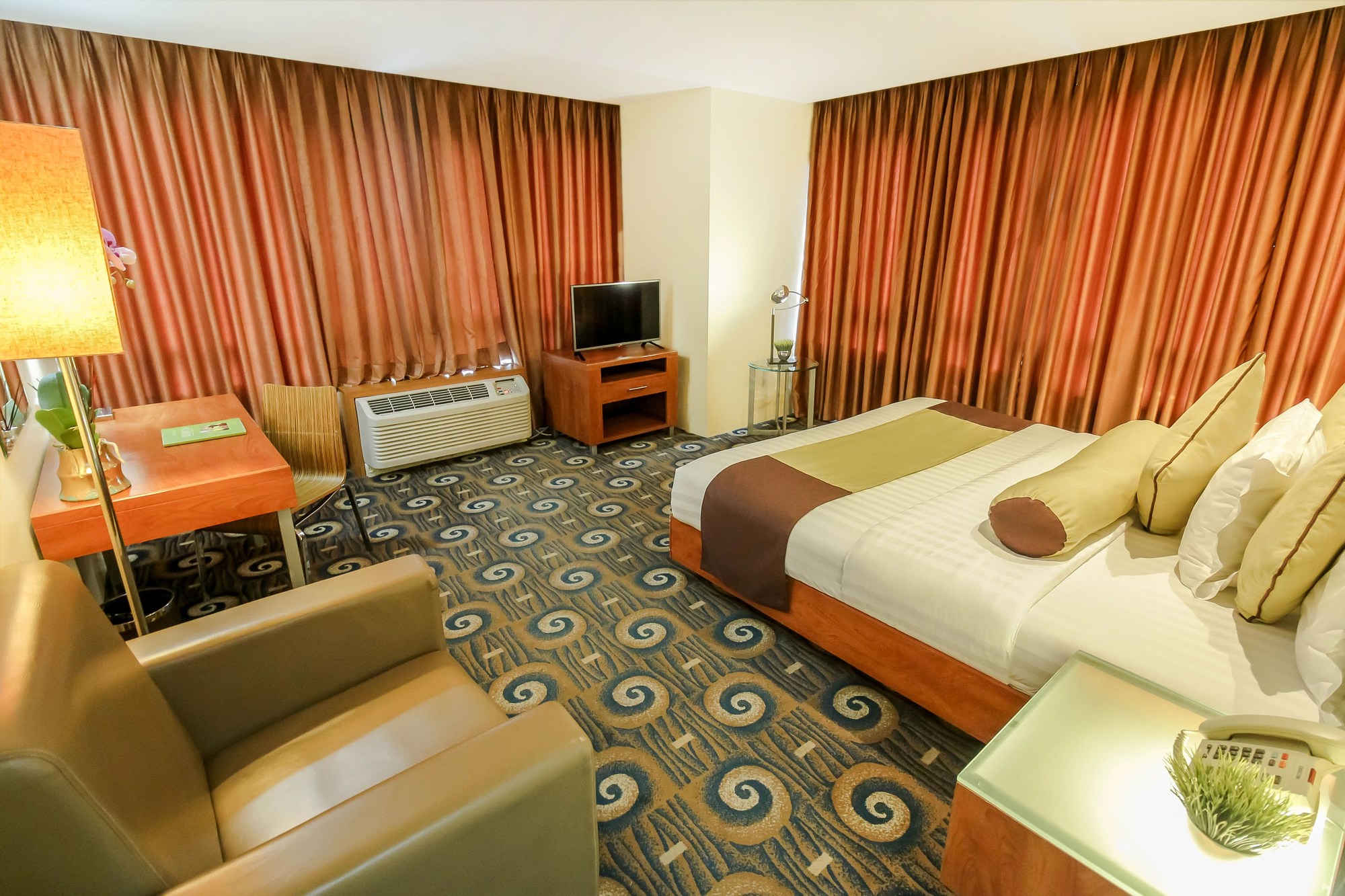 Greenhills Elan Modern