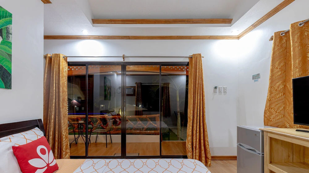 Jap Tourist Inn by Zen Rooms