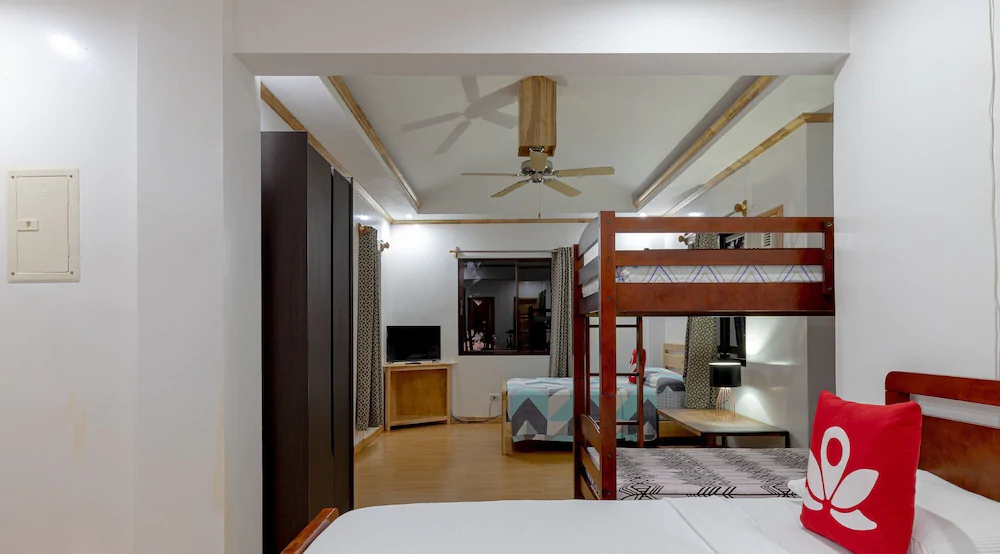 Jap Tourist Inn by Zen Rooms