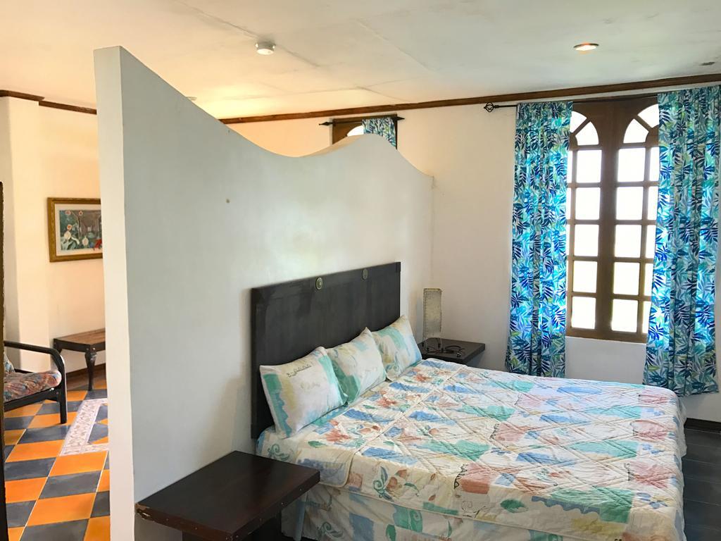 Casa Del Mar Beach Resort