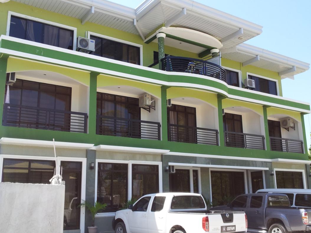 Adelaida Pensionne Hotel y OYO