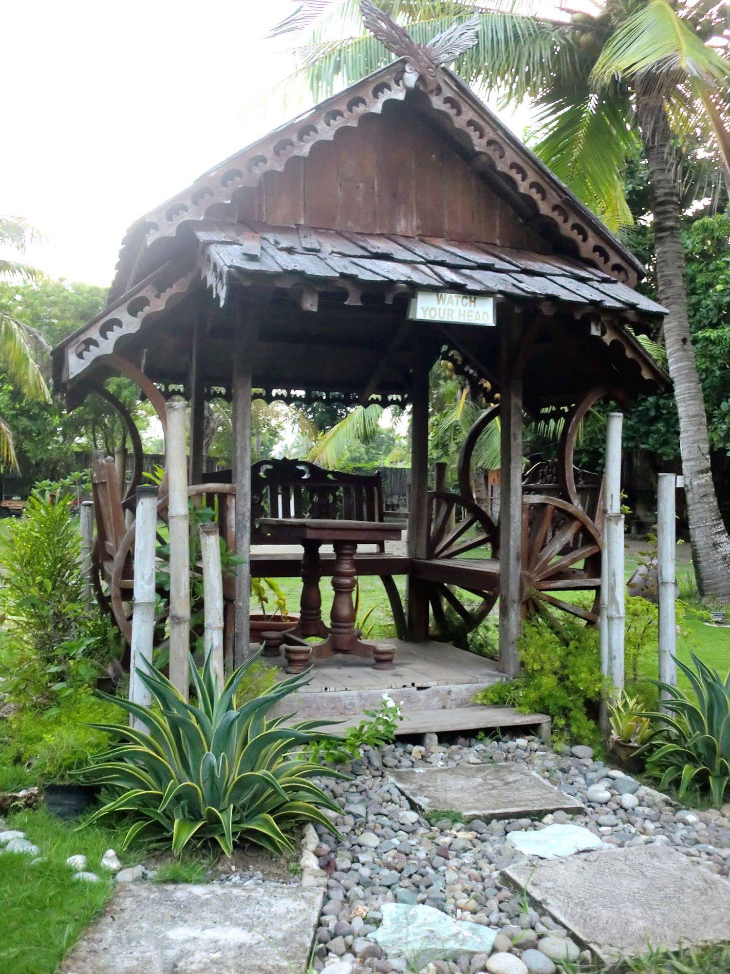 Hoyohoy Villas