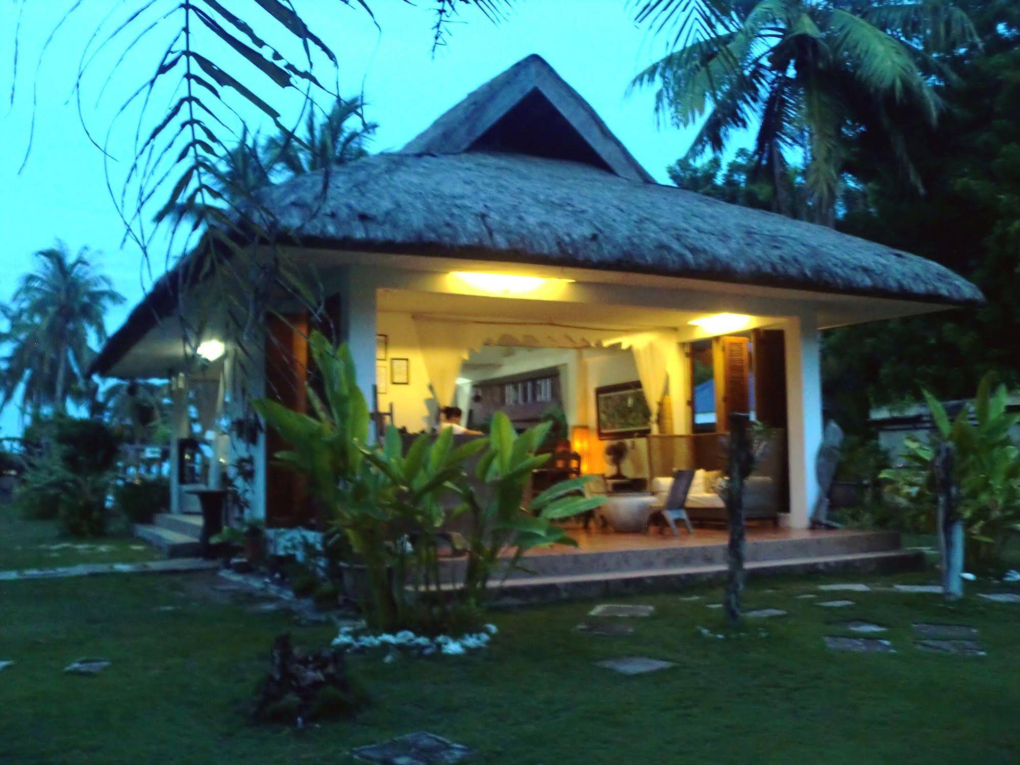 Hoyohoy Villas