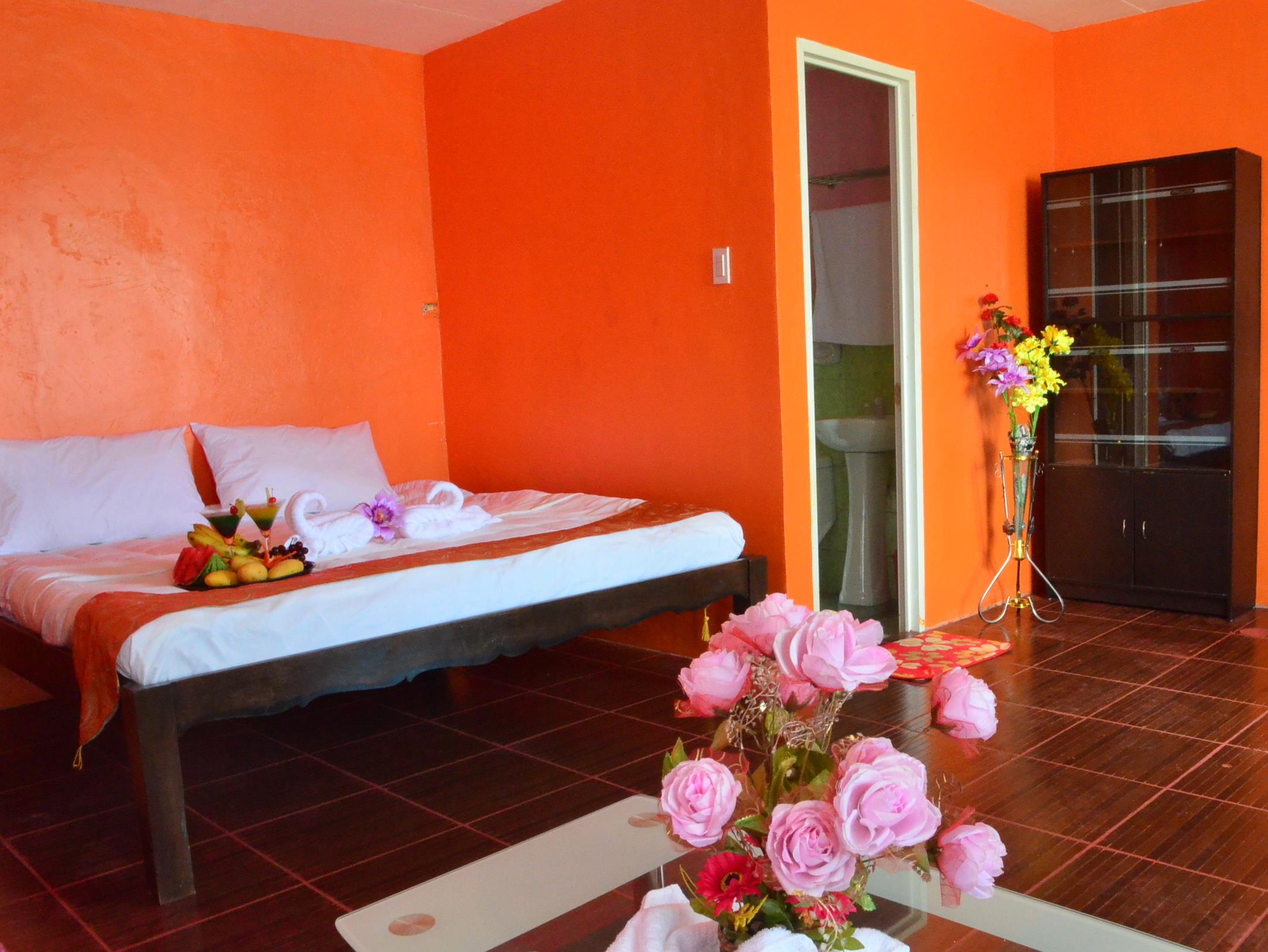 Ritzy's White Beach Resort & Restaurant