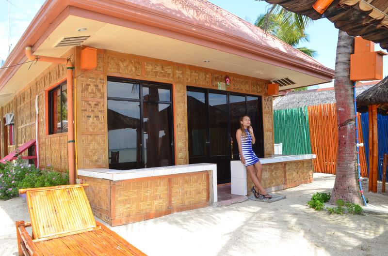 Ritzy's White Beach Resort & Restaurant