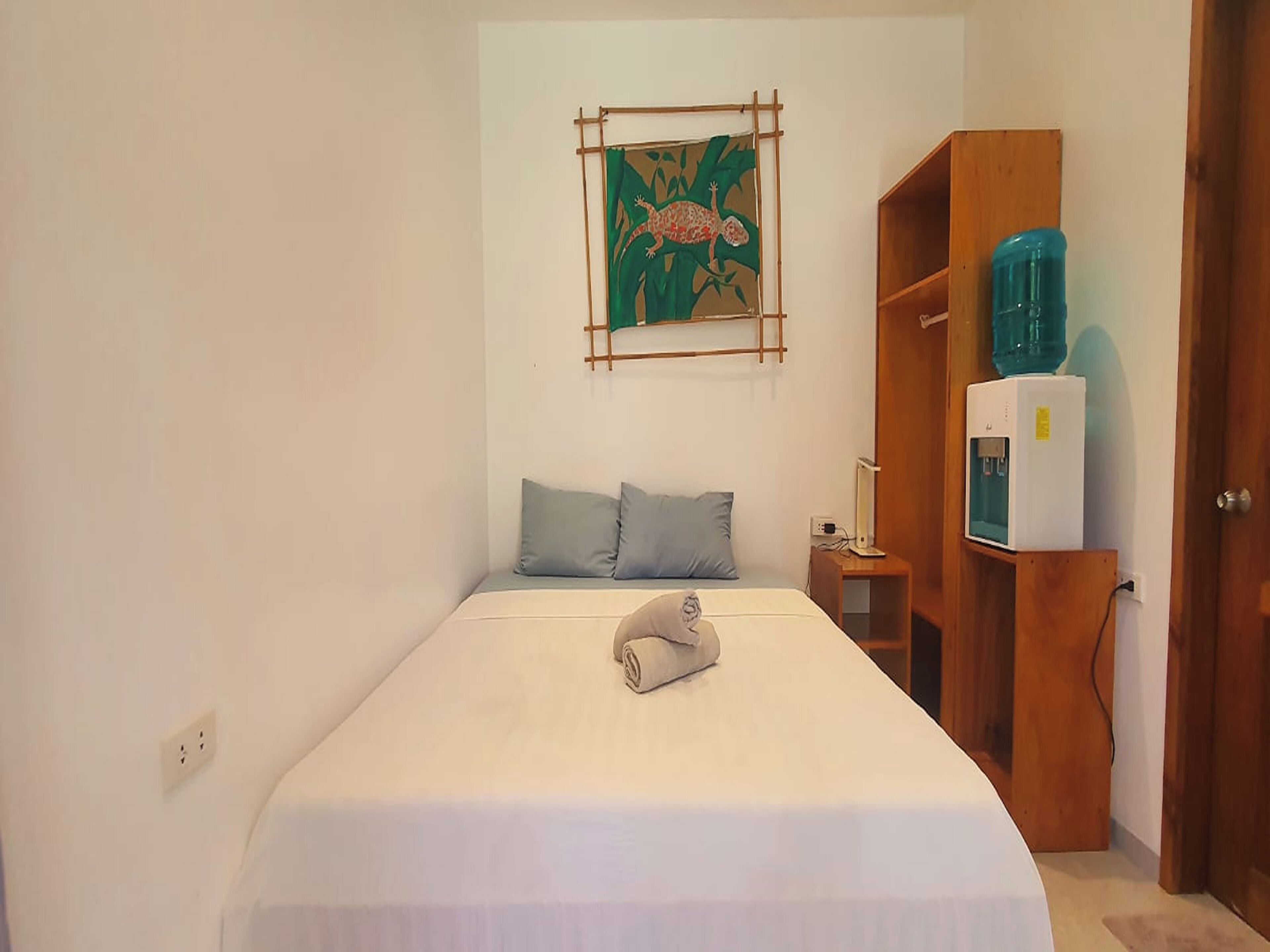 Pili Beach Resort Agmanic