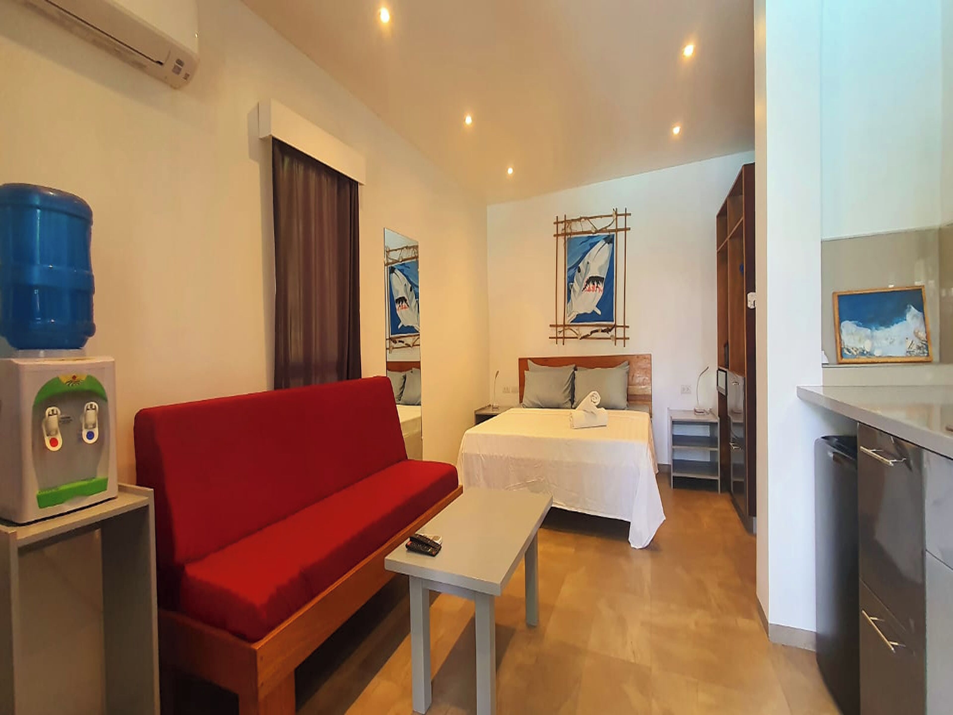 Pili Beach Resort Agmanic