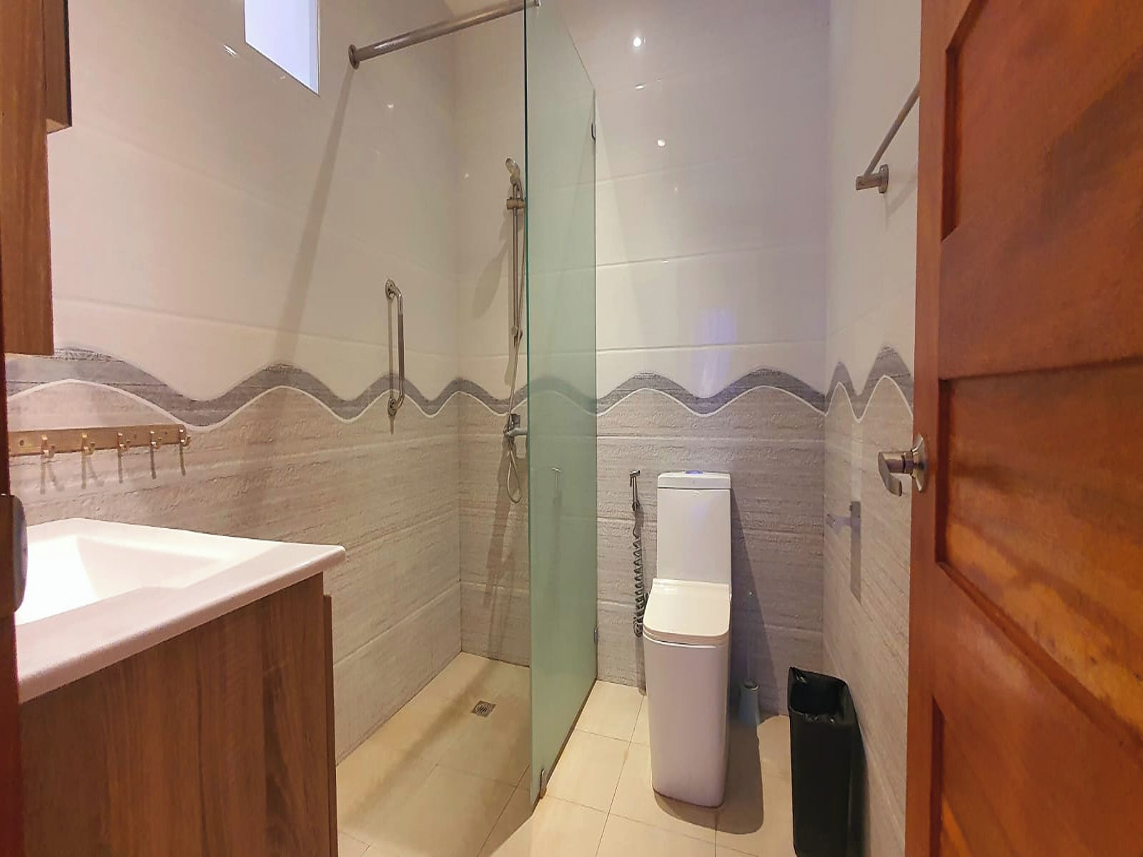 Pili Beach Resort Agmanic