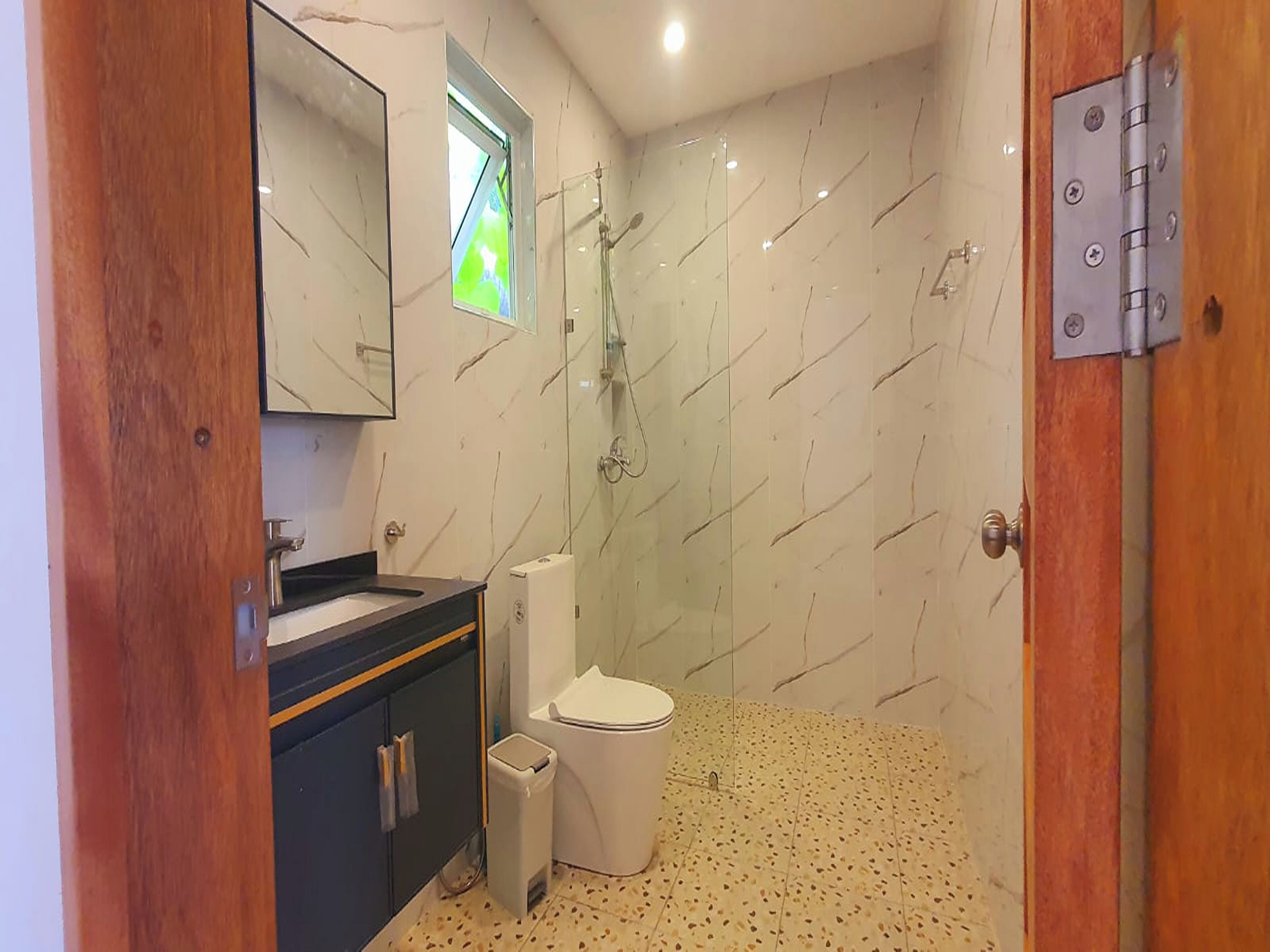 Pili Beach Resort Agmanic