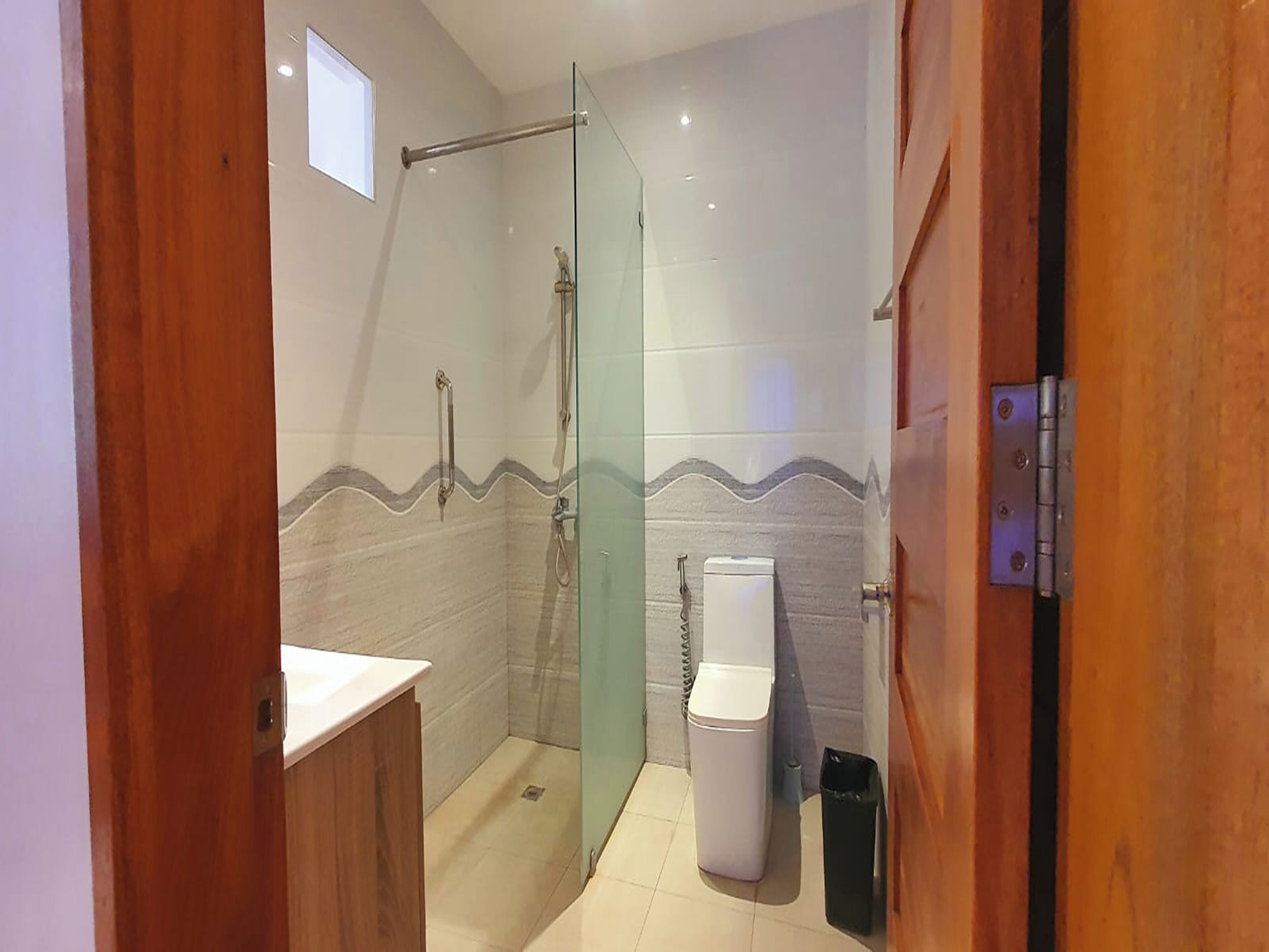 Pili Beach Resort Agmanic