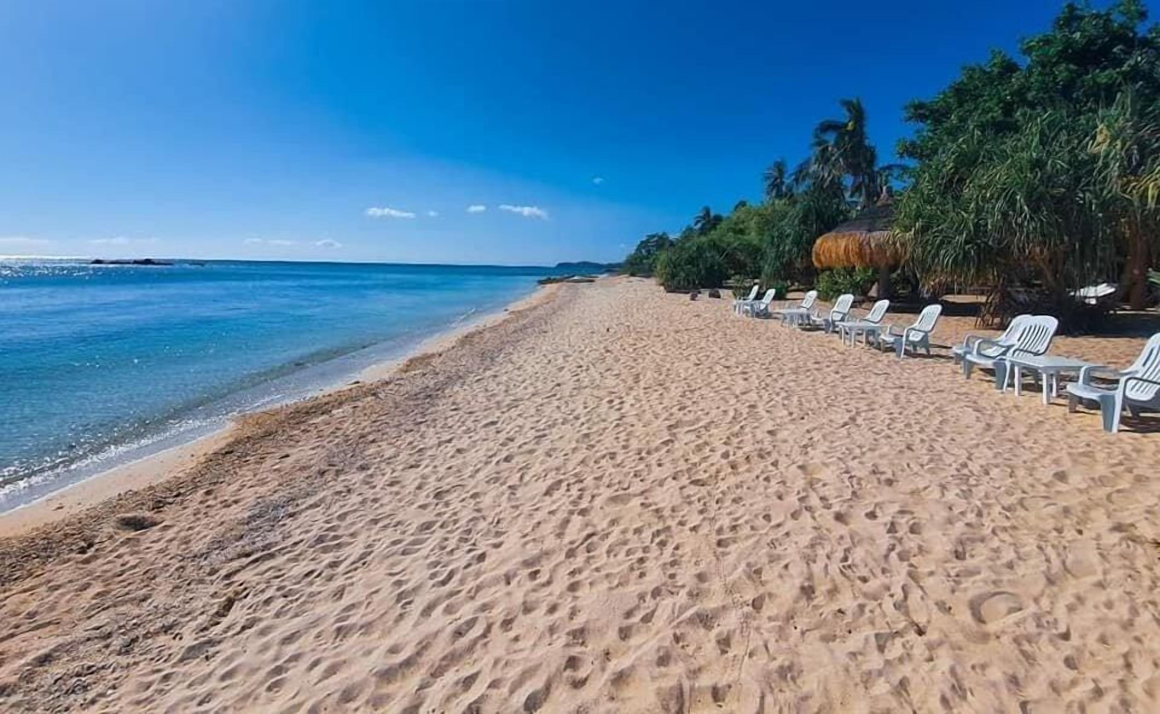 Pili Beach Resort Agmanic