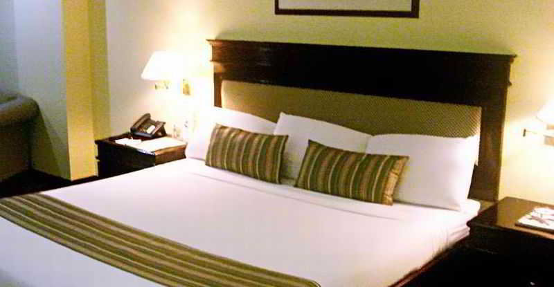 El Cielito Hotel Sta. Rosa