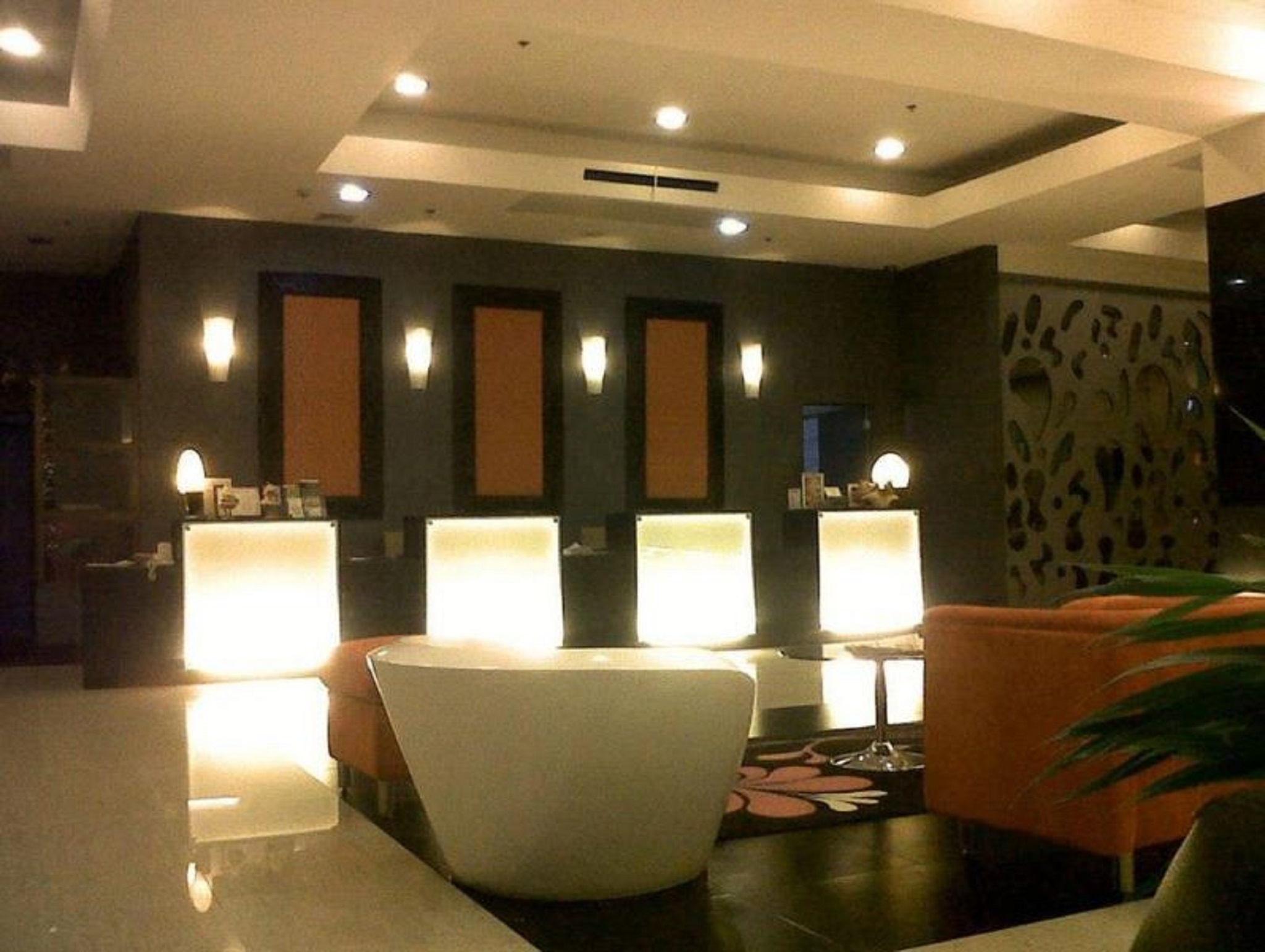 Paseo Premiere Hotel