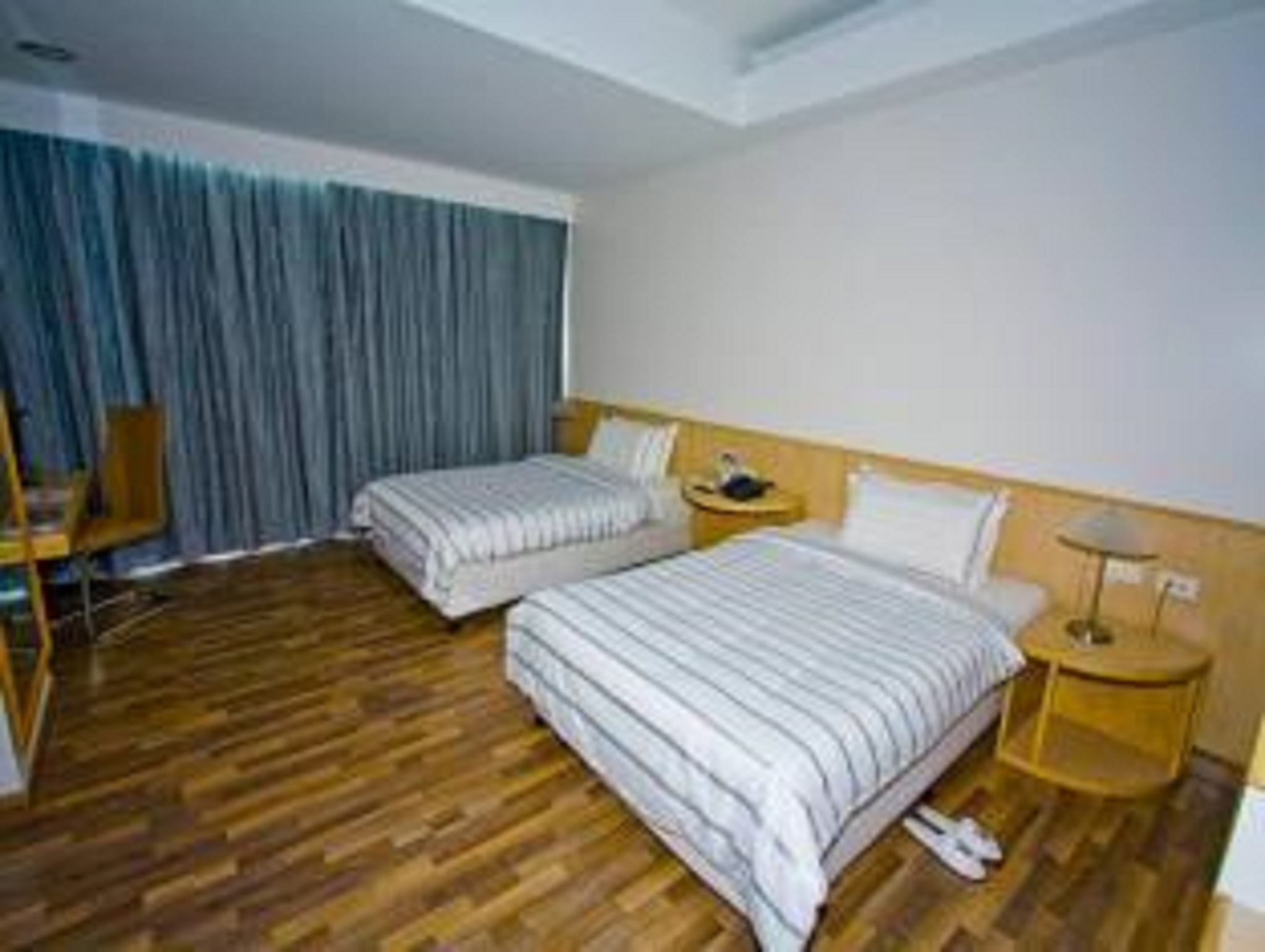 Paseo Premiere Hotel