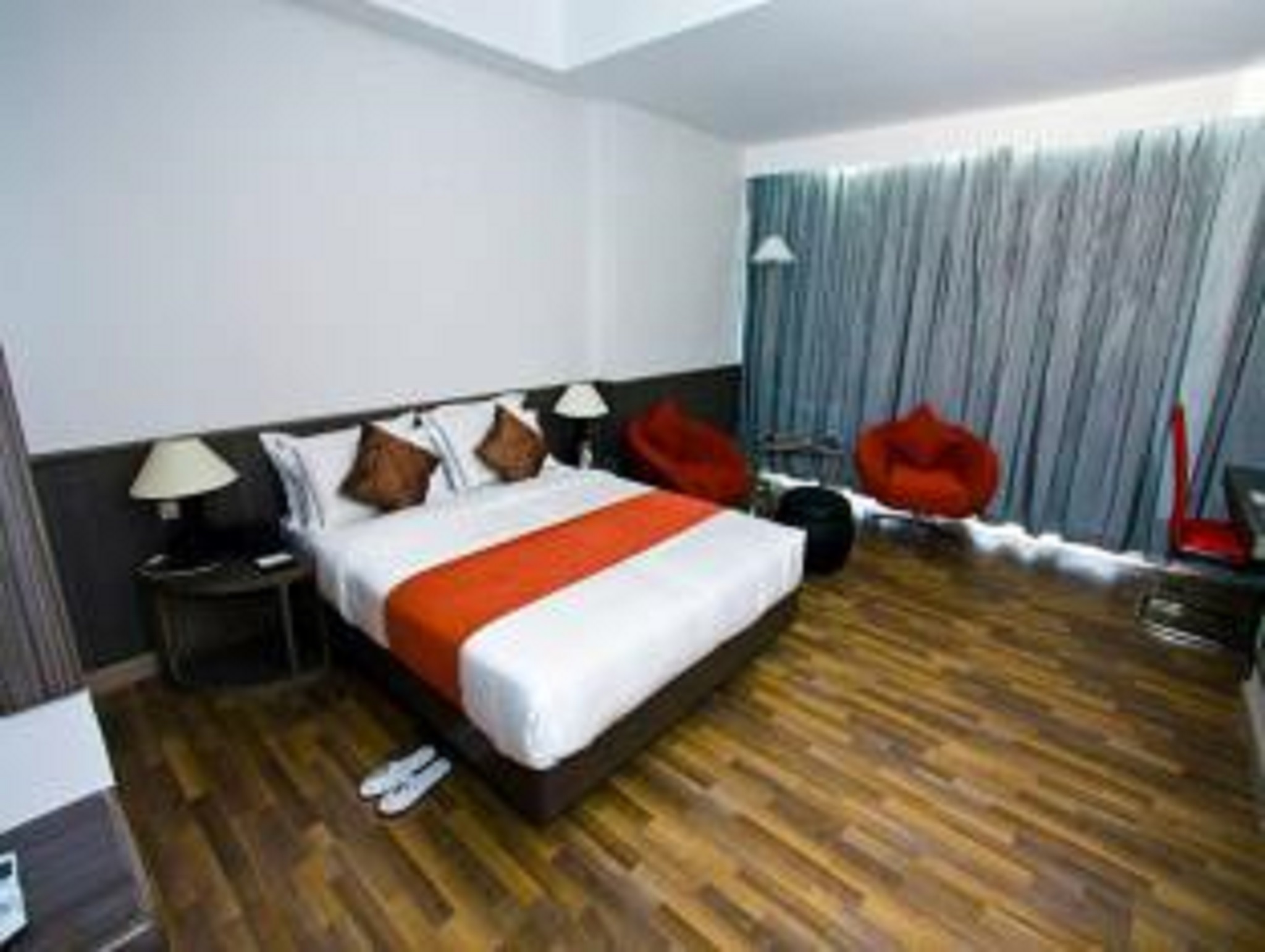 Paseo Premiere Hotel
